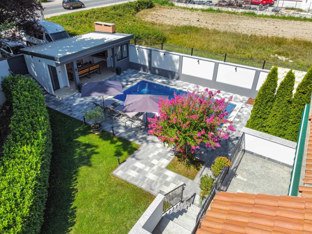 The Oasis Villa Trilj Exterior foto